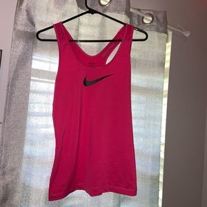 Nike workout tank top